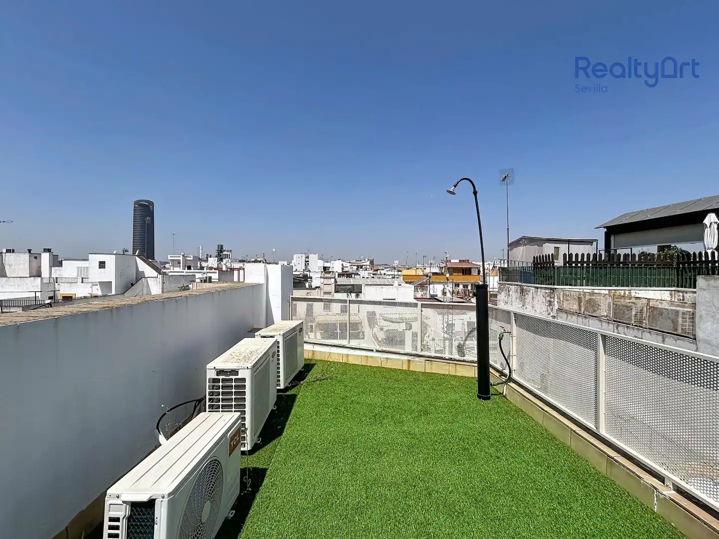 Terrassa de Dúplex en venda en Sevilla amb Aire condicionat, Calefacció i Terrassa