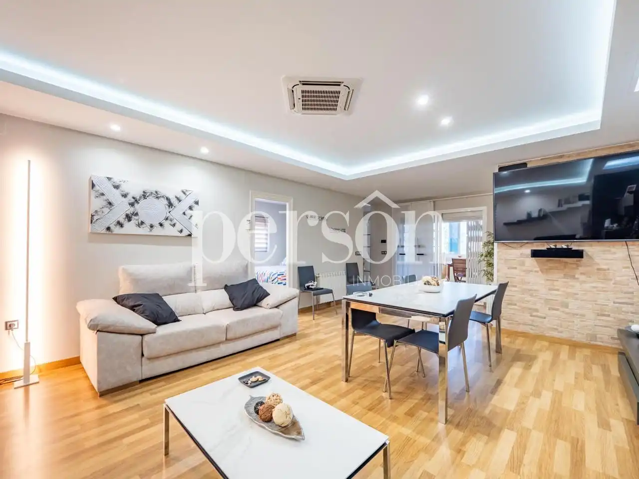 Houses for sale in Torrent  with Air Conditioner, Private garden and Terrace