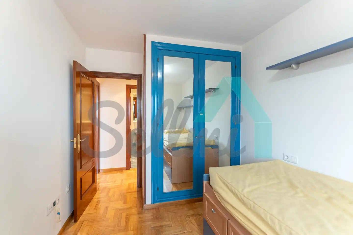 Bedroom of Flat for rent in Lugones