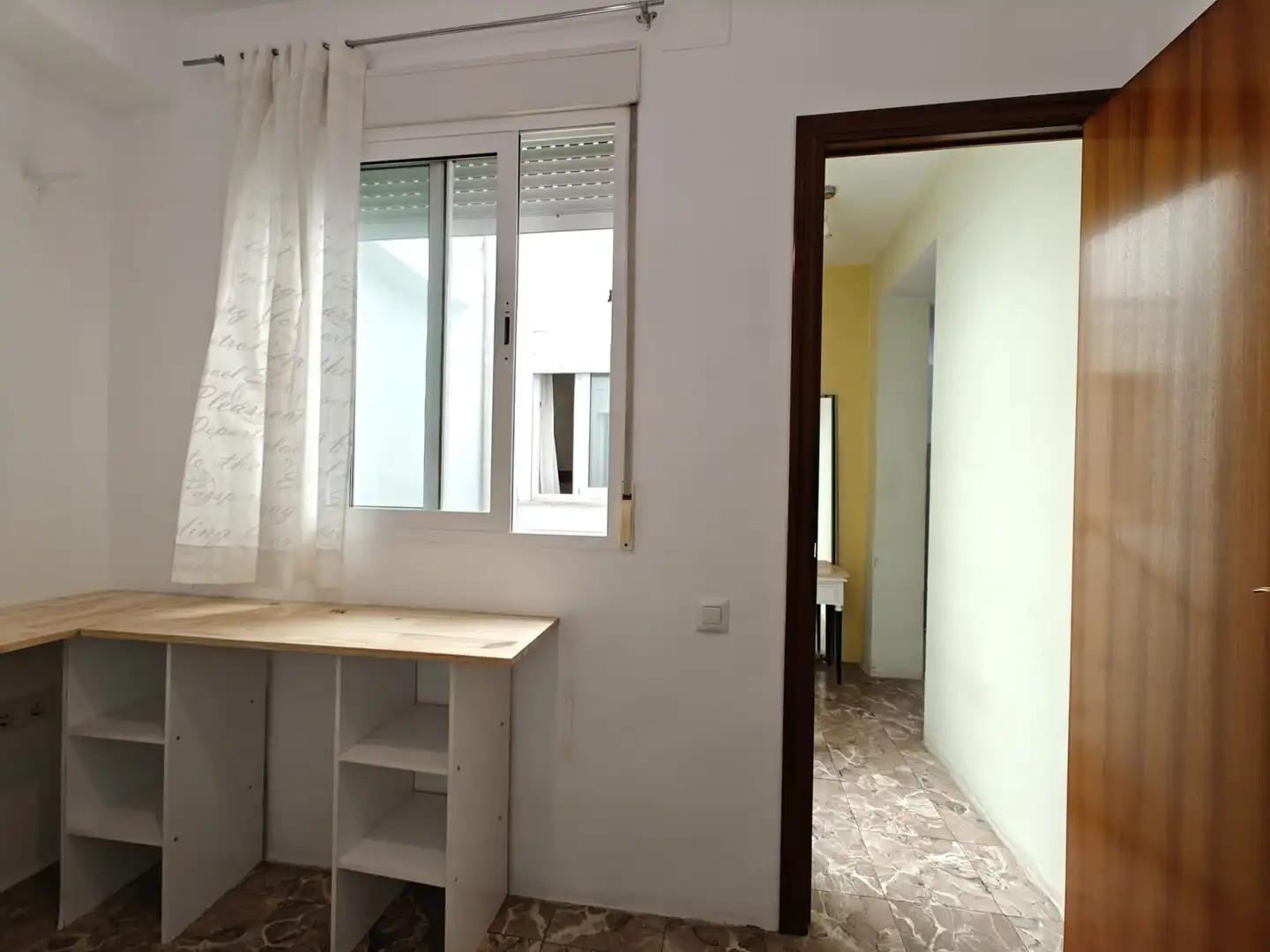 Schlafzimmer von Dachboden zum Verkauf in Ontinyent mit Terrasse, Abstellraum und Balkon