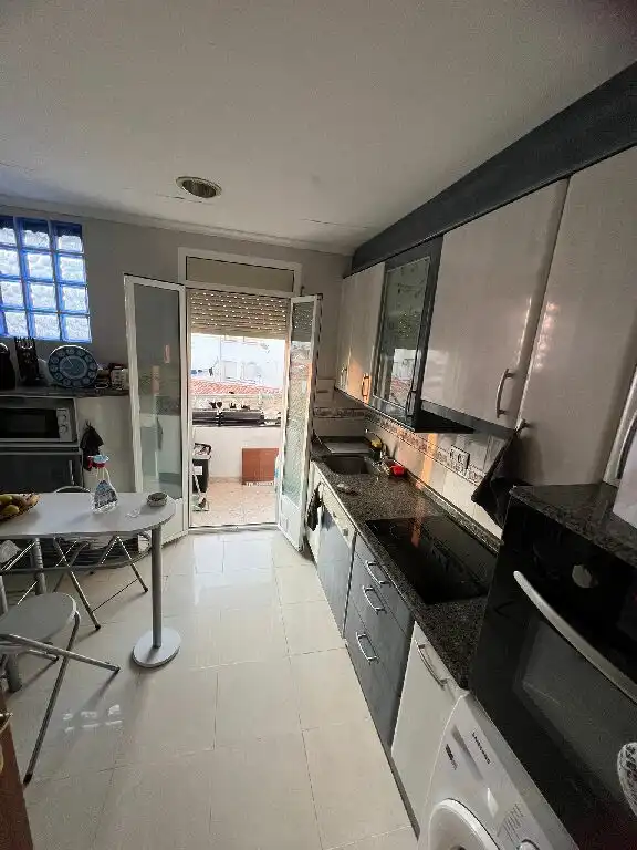 Cocina de Piso en venta en  Logroño con Calefacción, Parquet y Terraza