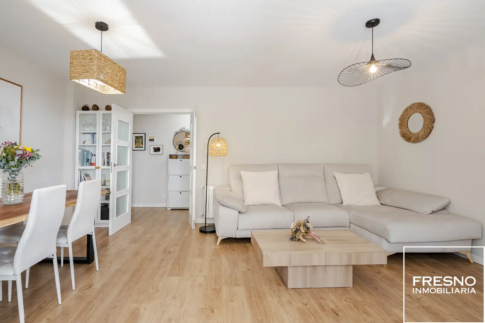 Sala d'estar de Casa o xalet en venda en Cobeña amb Aire condicionat, Calefacció i Jardí privat