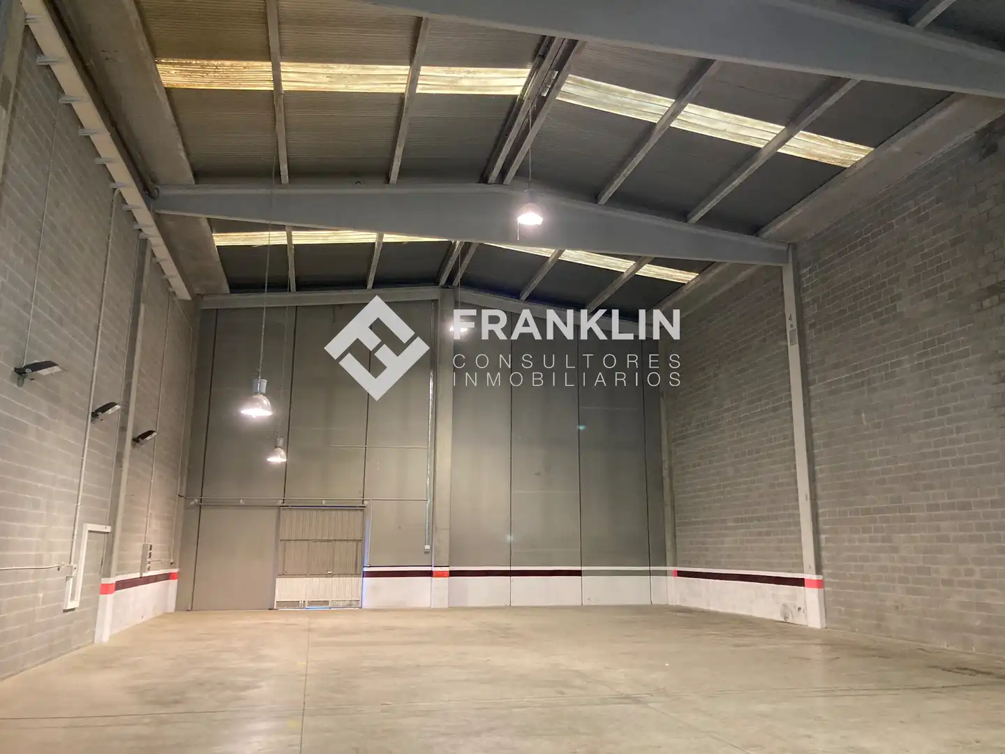 Industrial building to rent in Carrer del Comerç, imagen 6