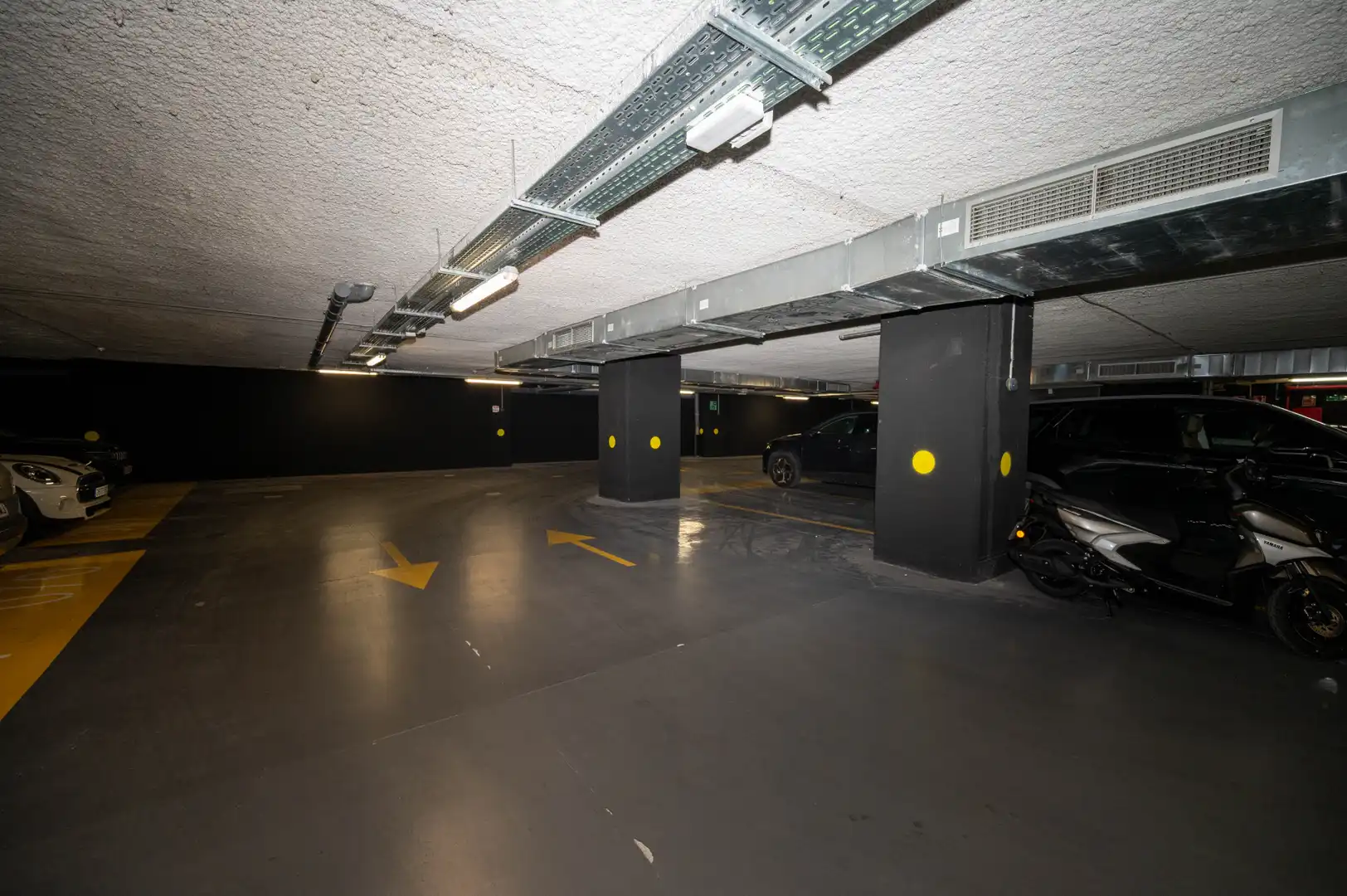 Aparcament de Apartament de lloguer en Madrid amb Aire condicionat, Calefacció i Traster