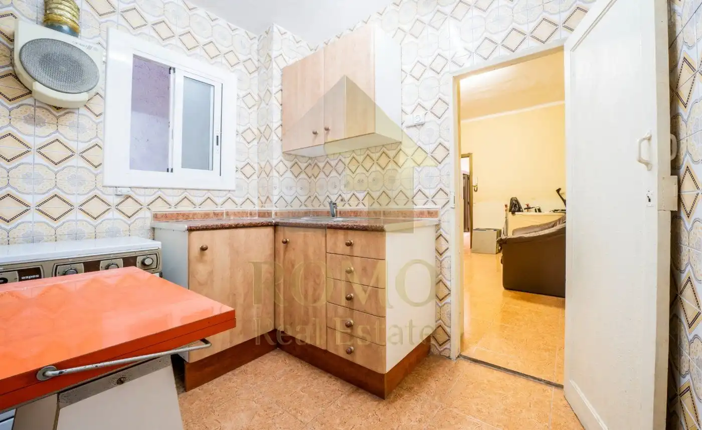 Cocina de Edificio en venta en Santa Perpètua de Mogoda