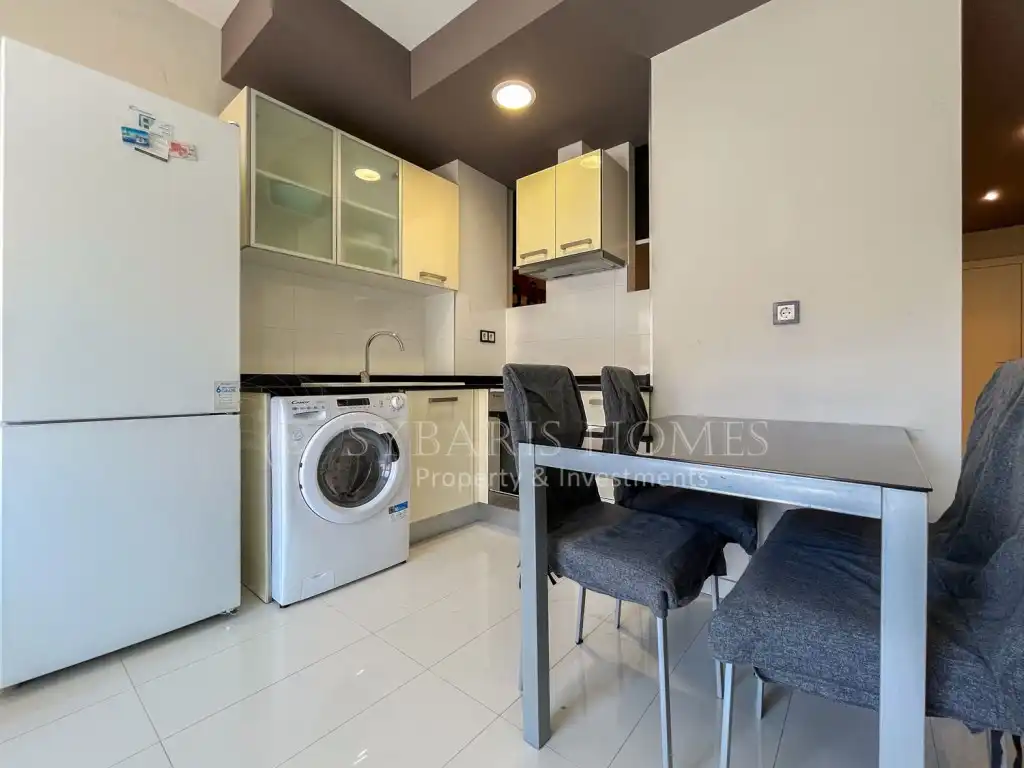 Cuina de Apartament en venda en Dénia amb Forn i Rentadora