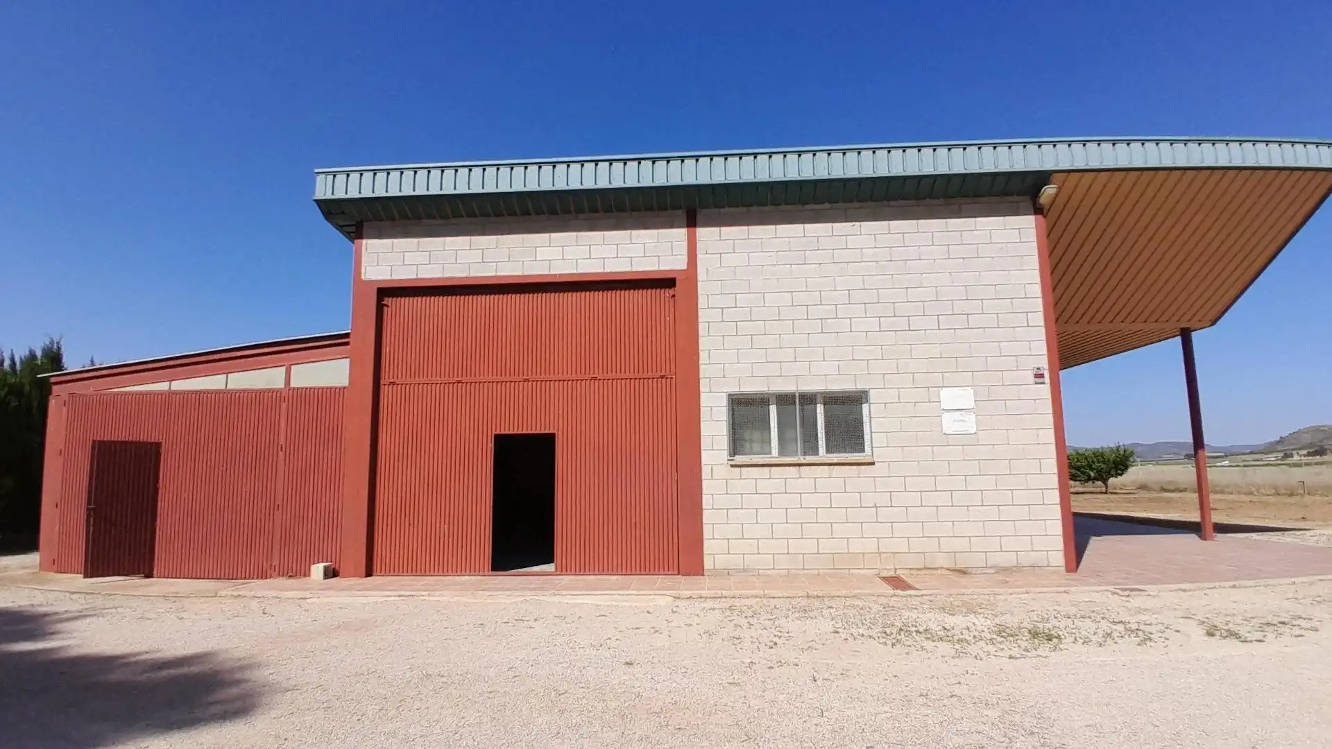 Nau industrial en venda a Yecla