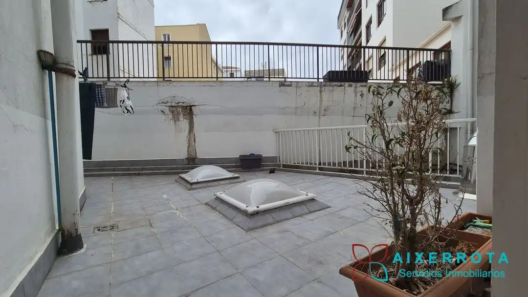 Terraza de Piso en venta en Getxo  con Calefacción, Terraza y Trastero