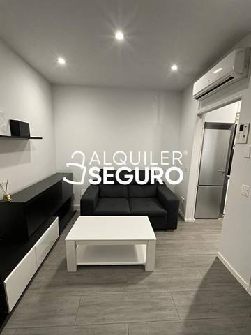 Piso en Alquiler en Almendrales en Almendrales