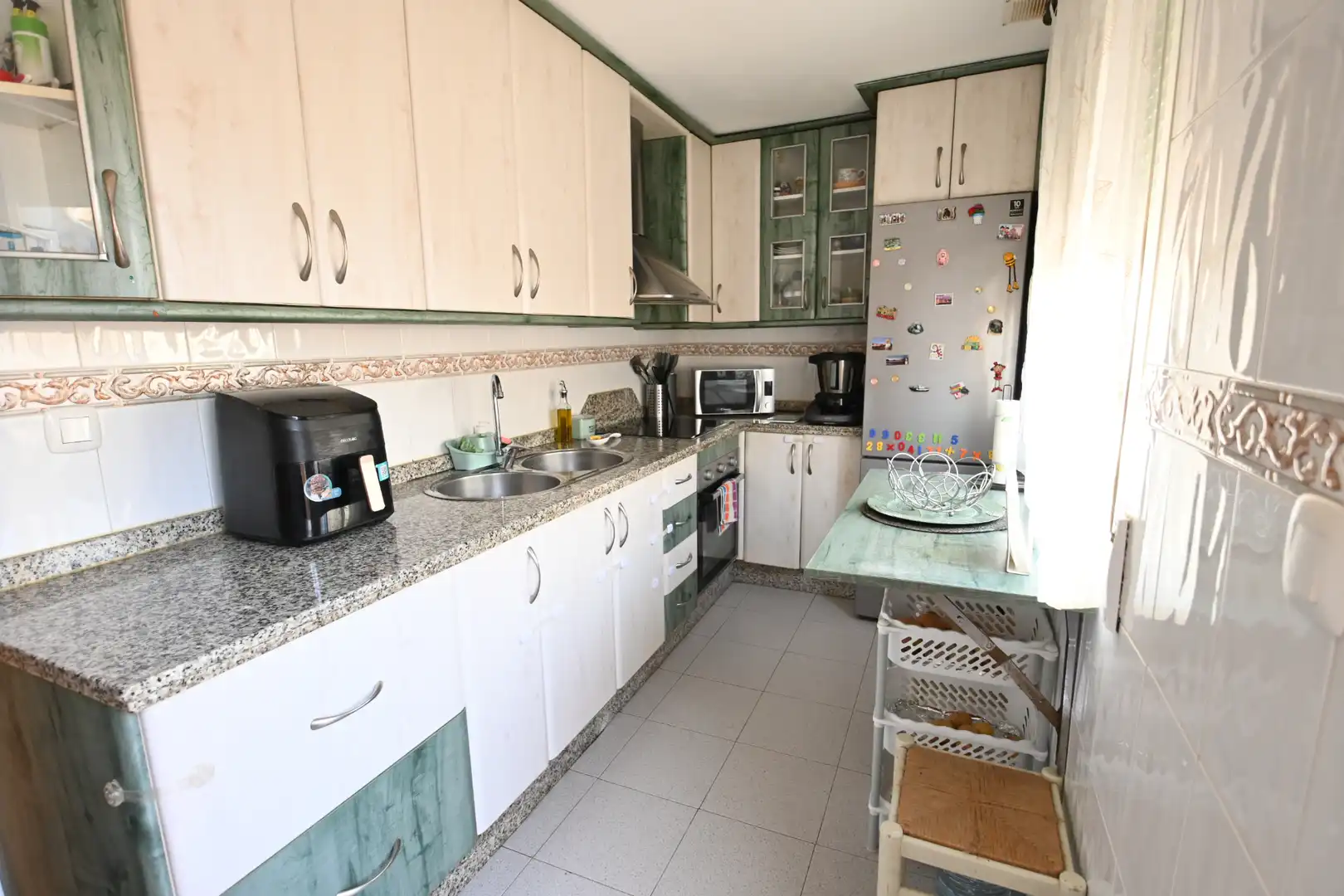 Cocina de Casa adosada en venta en Las Gabias con Aire acondicionado, Trastero y Balcón