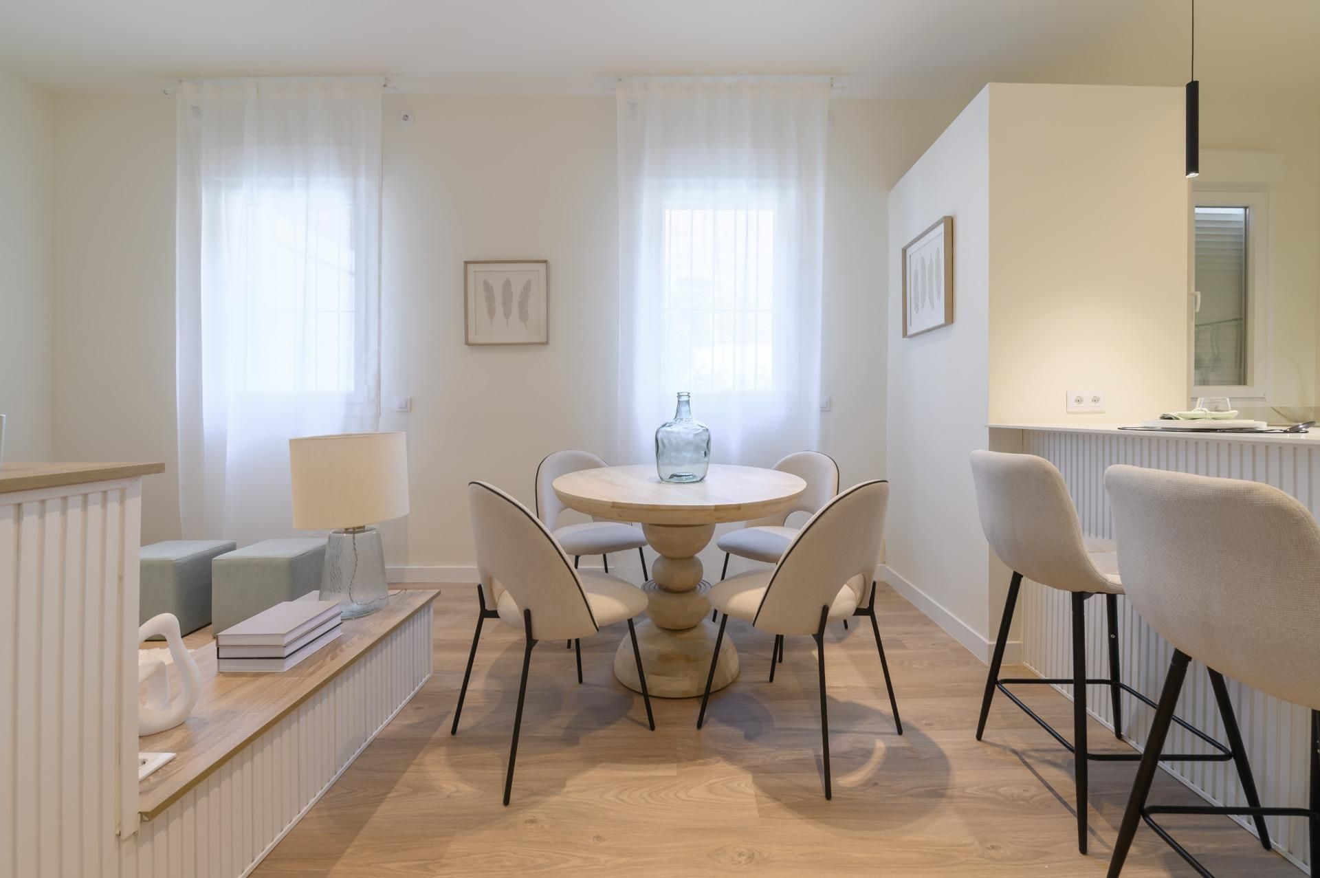 Dining room of Planta baja for sale in  Madrid Capital  with Heating