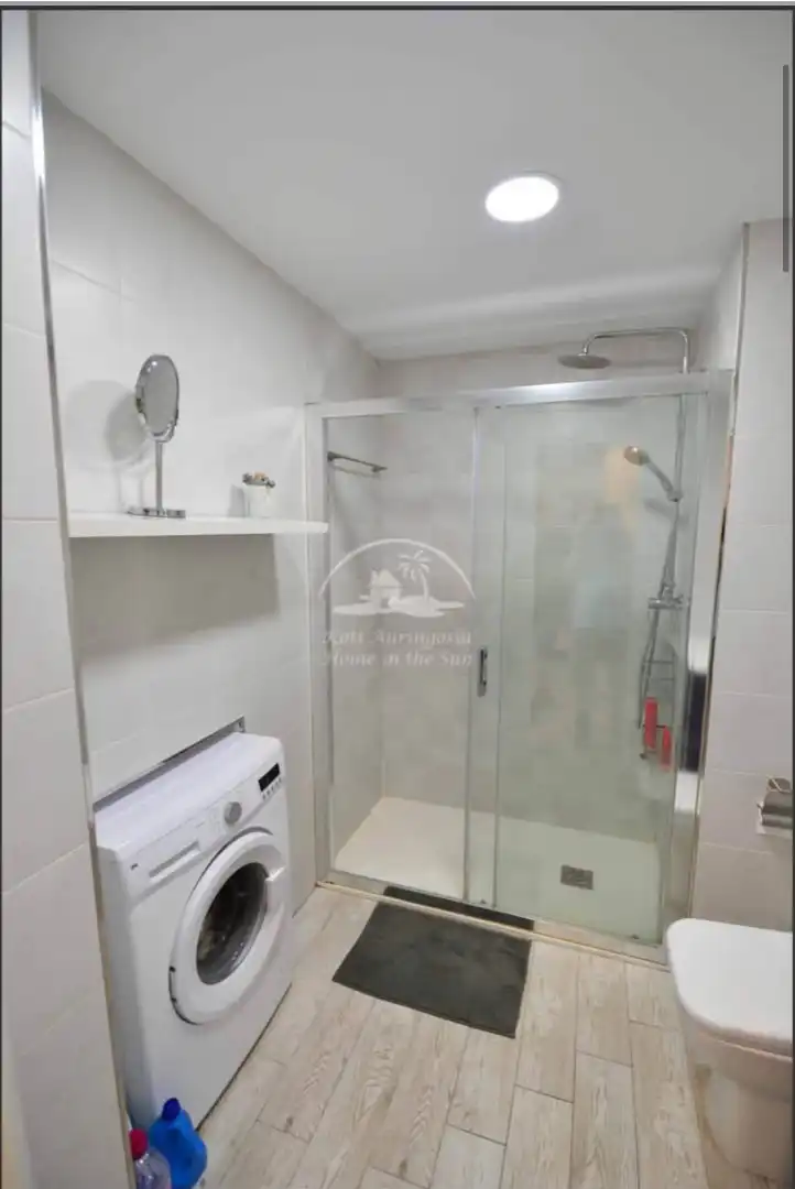 Bathroom of Flat for rent in Torremolinos  with Air Conditioner, Heating and Terrace