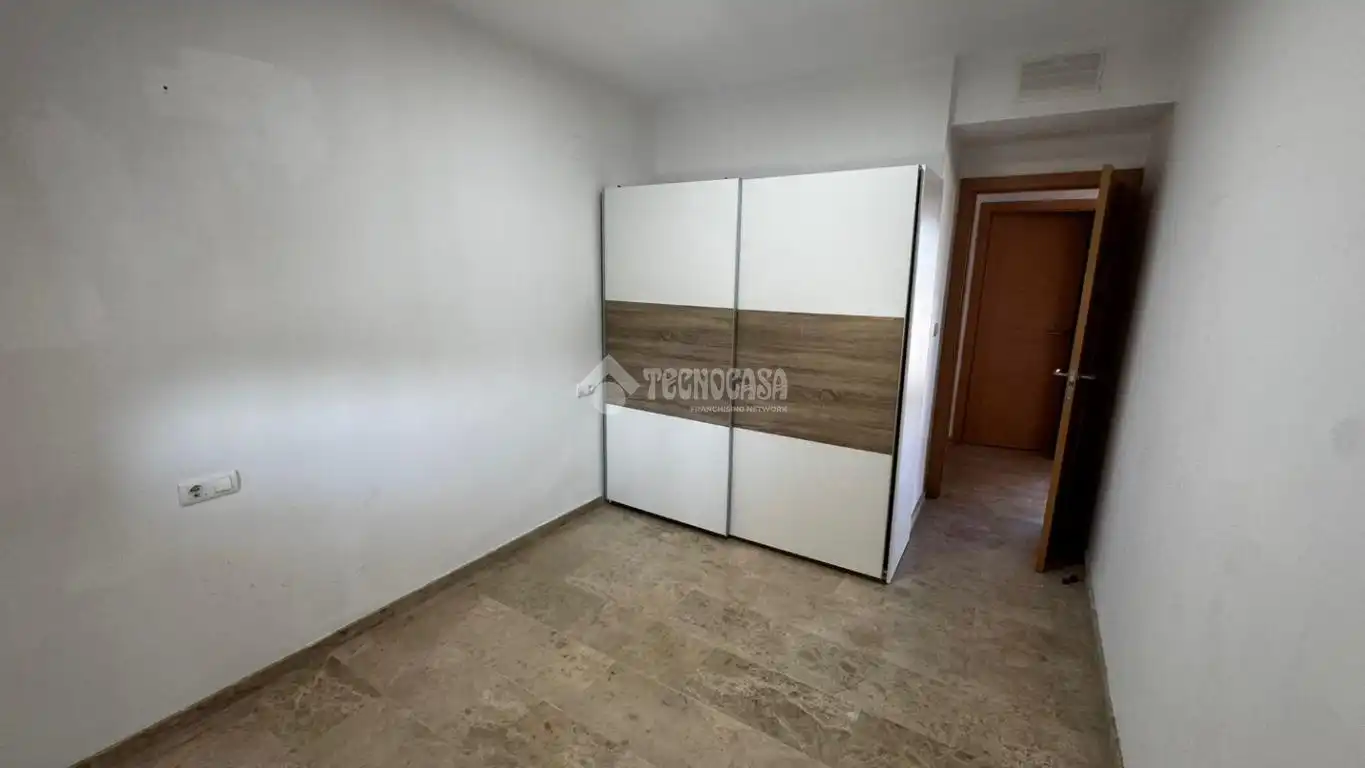 Dormitori de Pis en venda en Iznalloz