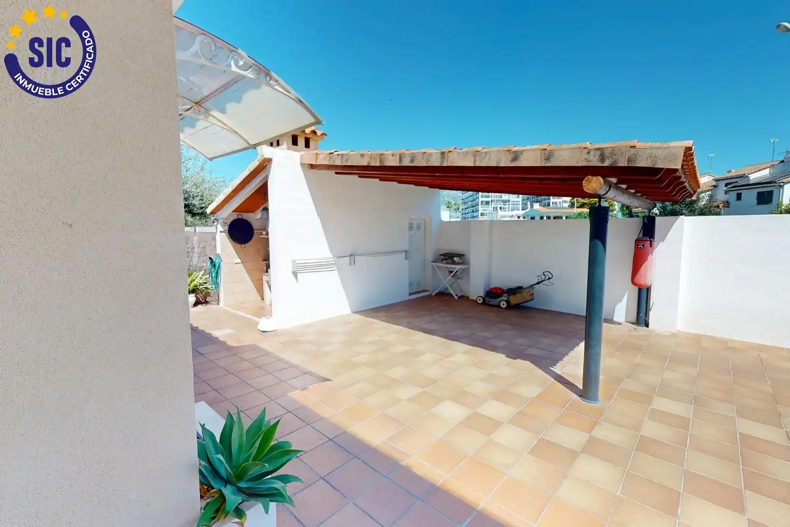 Terrassa de Casa o xalet en venda en Benicasim / Benicàssim amb Aire condicionat, Jardí privat i Parquet