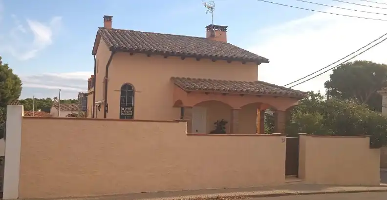 Vista exterior de Casa o chalet en venta en L'Escala con Calefacción, Terraza y Trastero