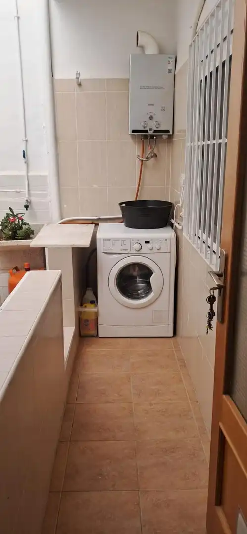 Badezimmer von Erdgeschoss zur Miete in Pilar de la Horadada mit Klimaanlage, Terrasse und Möbliert