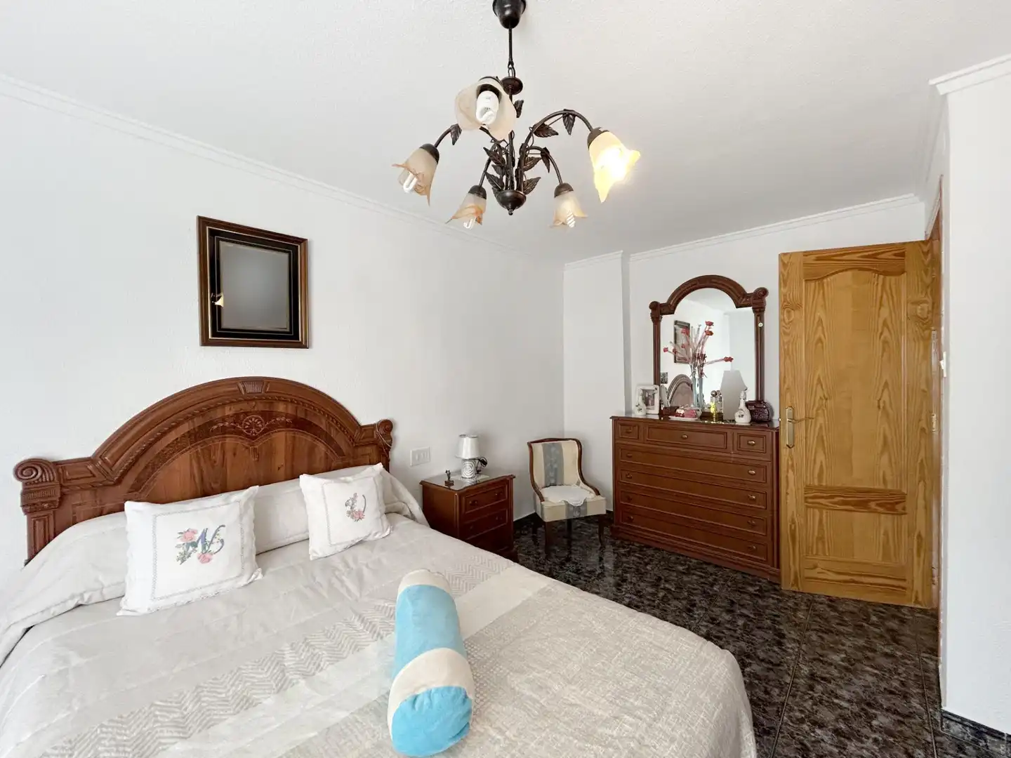 Habitación de Piso en venta en Novelda con Aire acondicionado, Trastero y Alarma