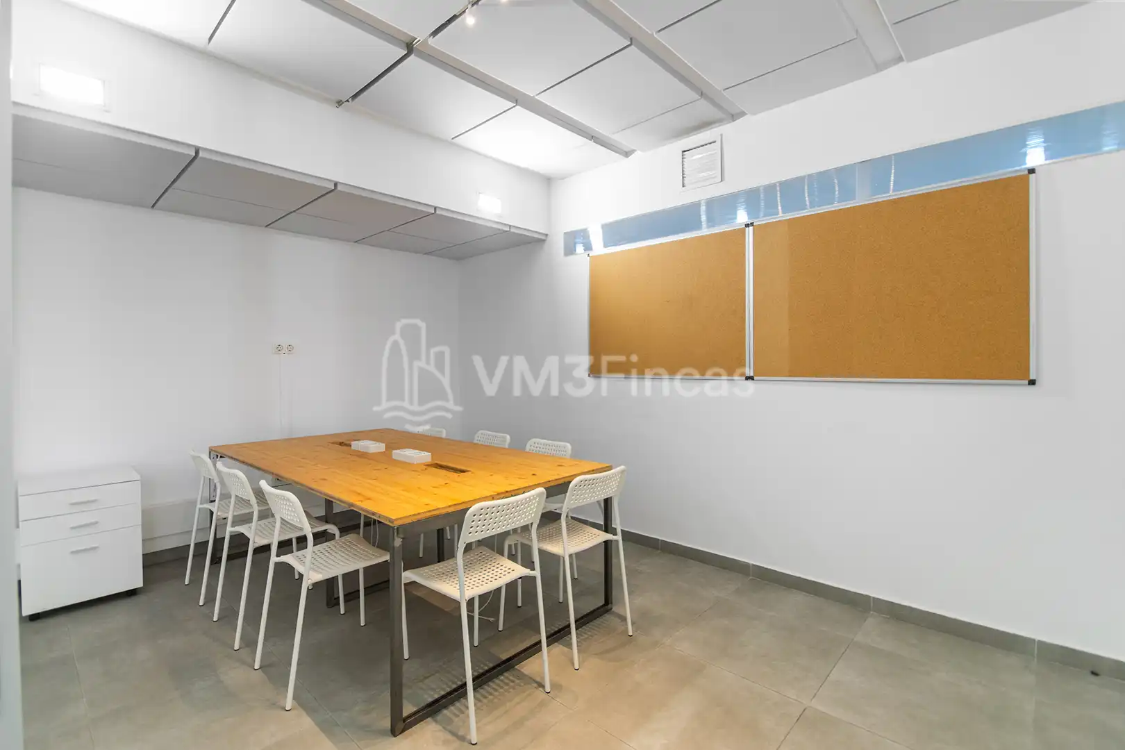Büro zur Miete in Barcelona mit Klimaanlage, Heizung und Möbliert