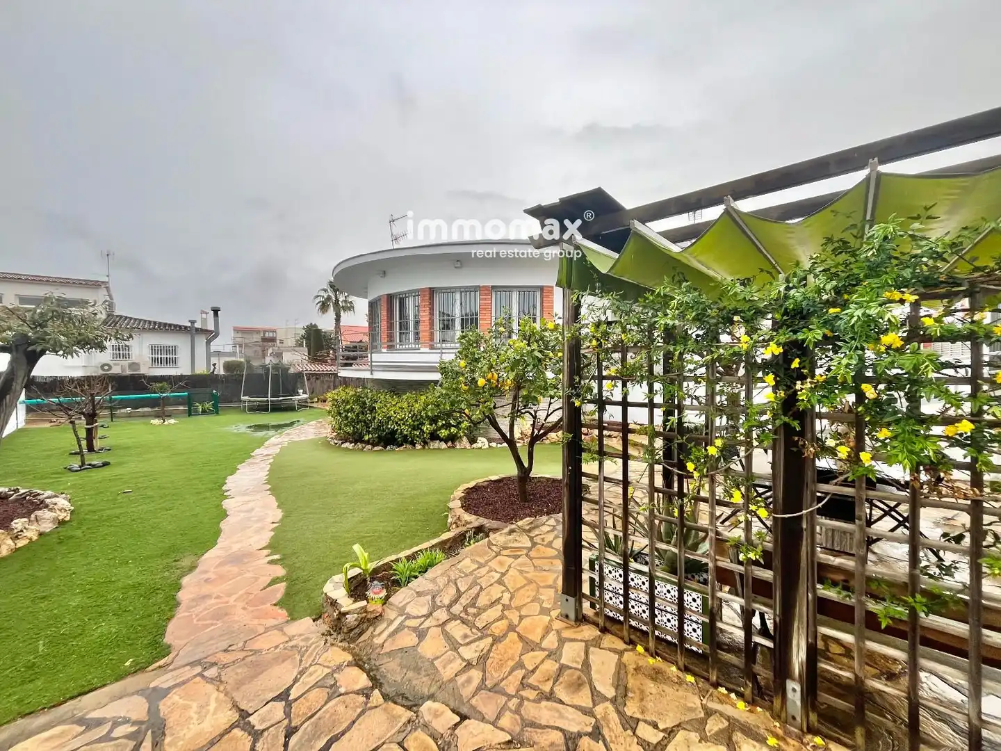 Garden of Houses for sale in Vilanova i la Geltrú  with Air Conditioner, Heating and Private garden