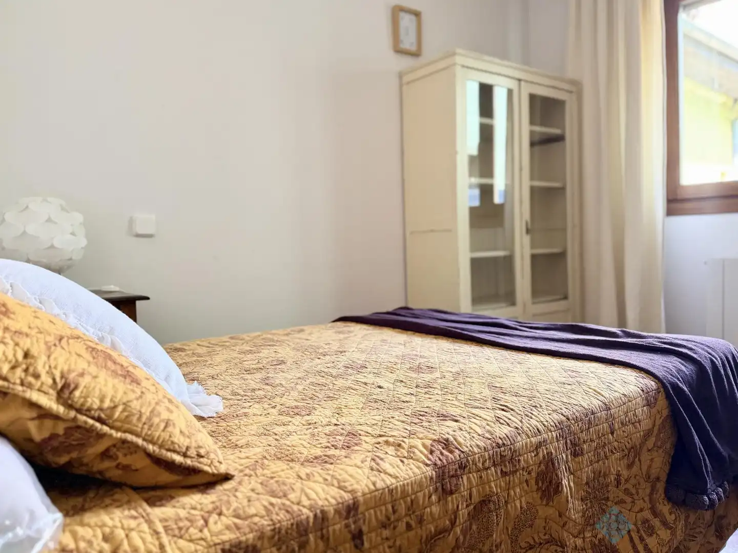 Bedroom of Flat for share in Bilbao   with Furnished