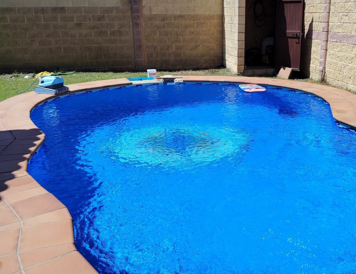 Swimming pool of House or chalet for sale in La Línea de la Concepción  with Air Conditioner, Private garden and Terrace