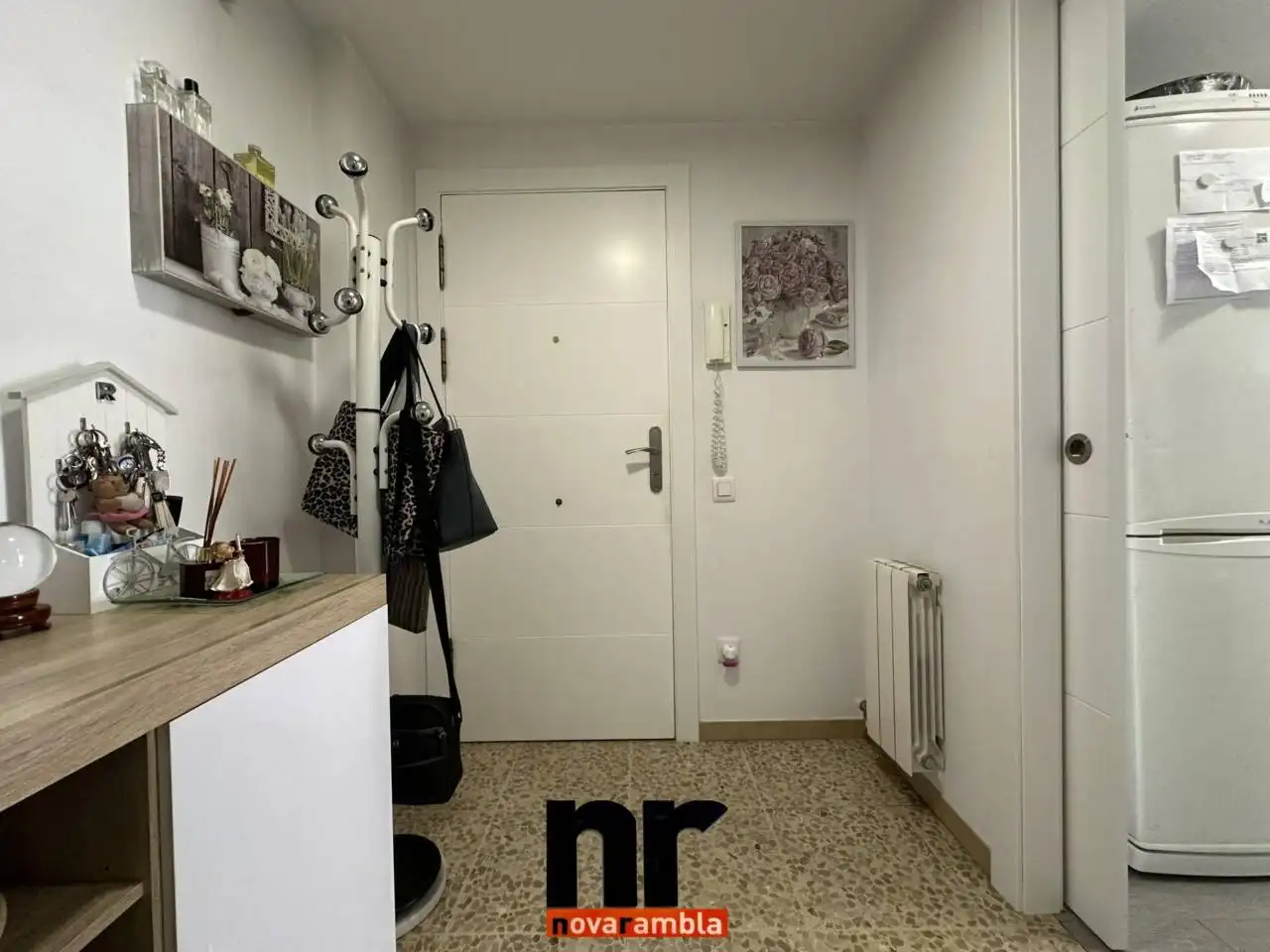 Wohnung zum Verkauf in Ripollet mit Klimaanlage, Heizung und Terrasse