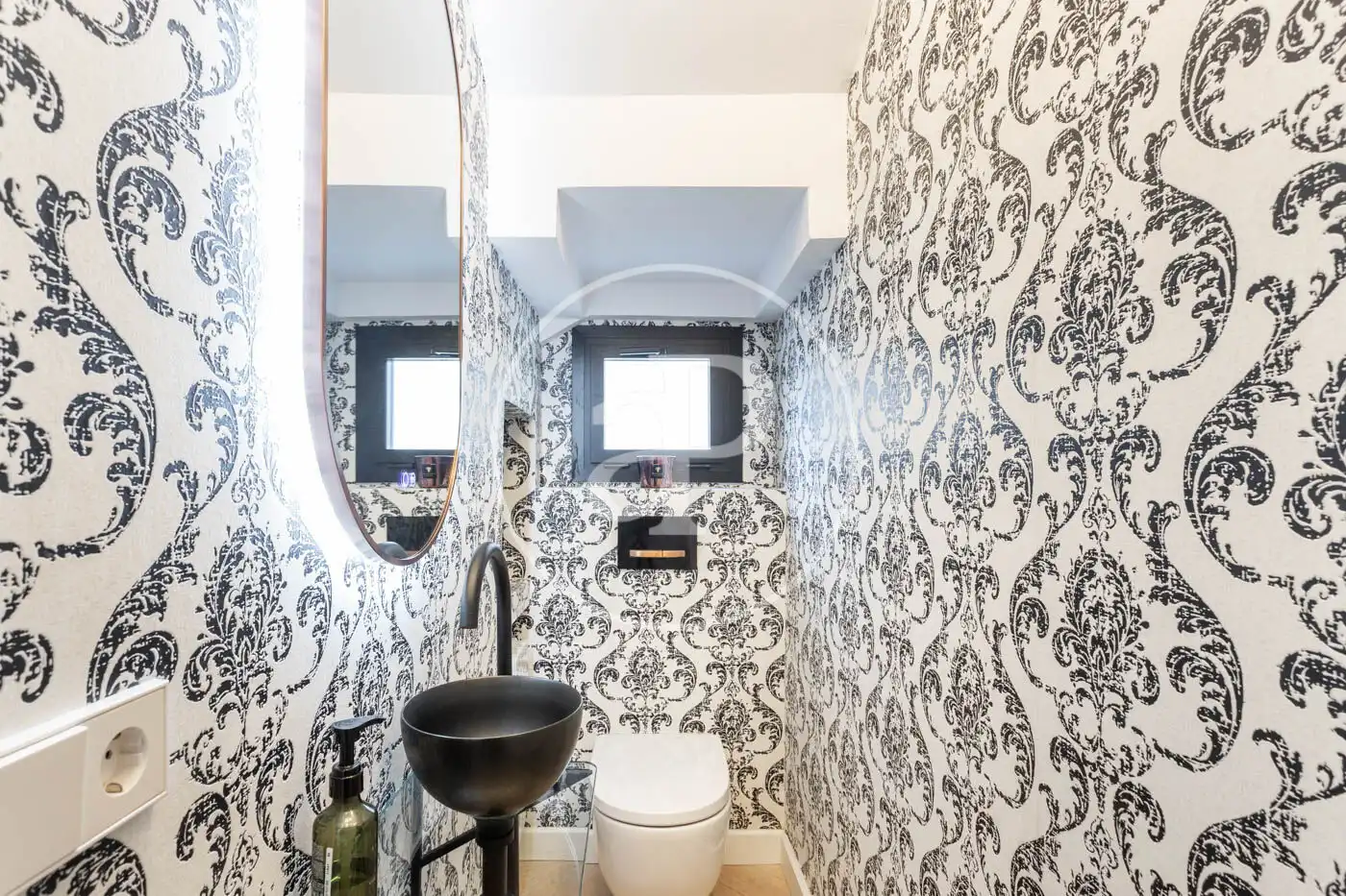 Baño de Piso de alquiler en Barcelona con Aire acondicionado, Calefacción y Terraza