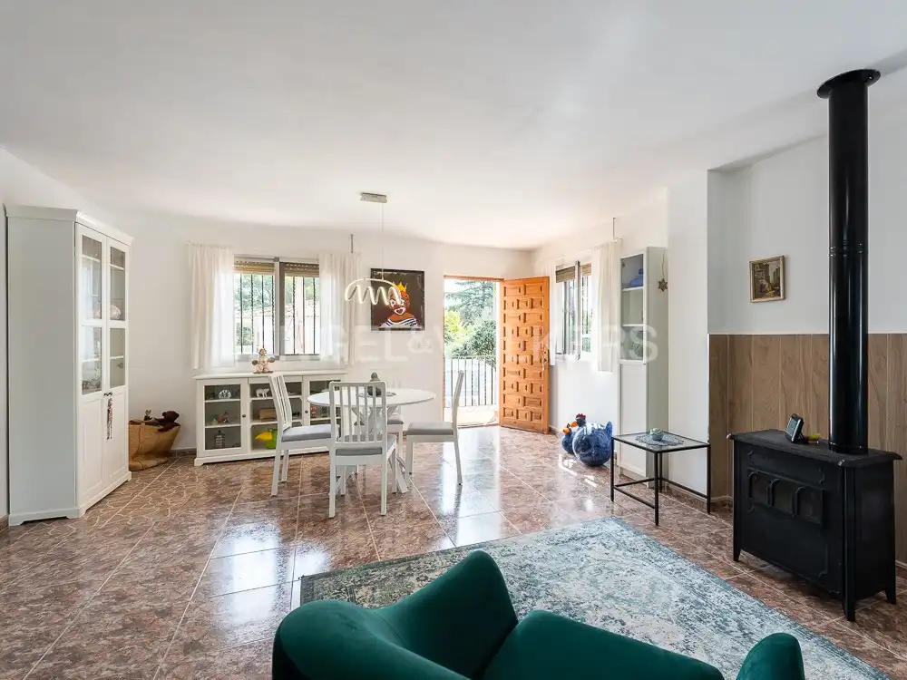 Vista exterior de Casa o xalet en venda en Alberic amb Aire condicionat, Calefacció i Jardí privat