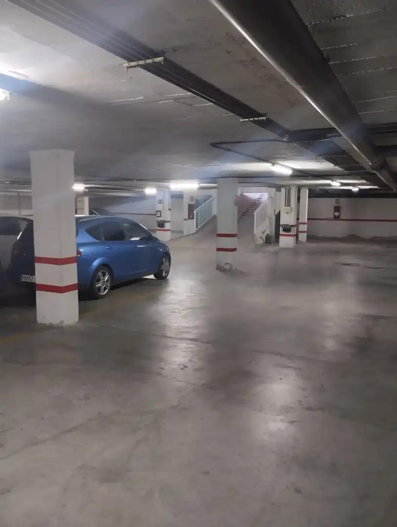 Parkplatz von Garage zum Verkauf in La Algaba