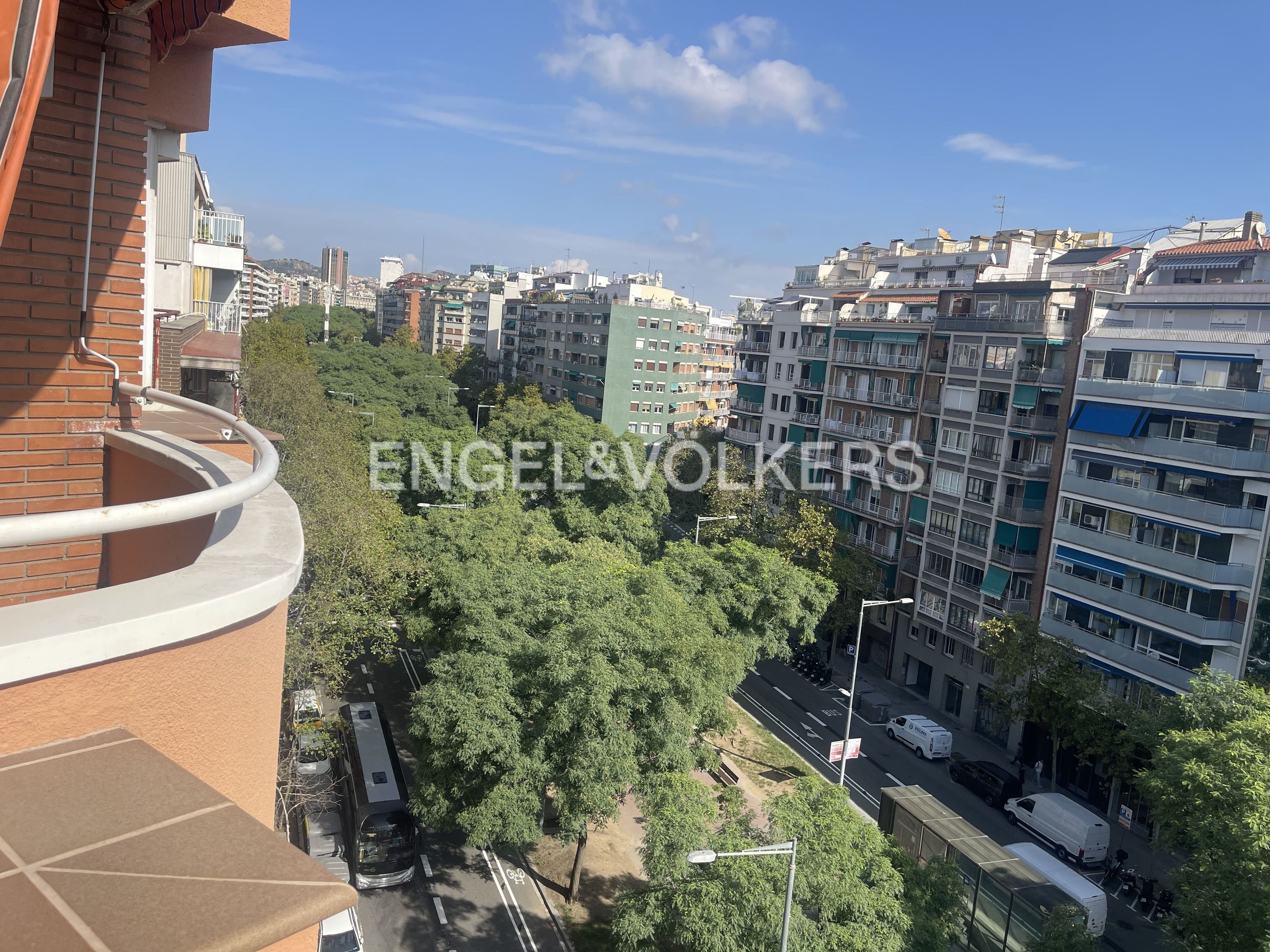Exterior view of Apartment for sale in  Barcelona Capital  with Air Conditioner, Heating and Terrace