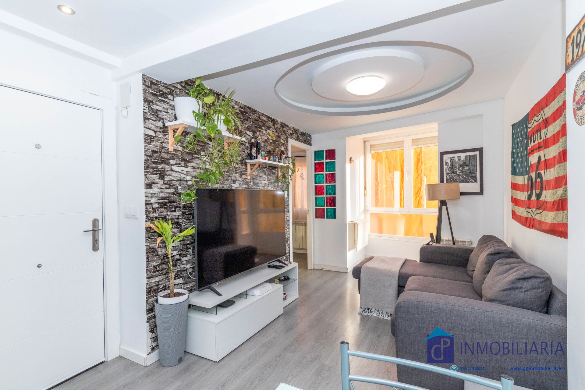 Sala d'estar de Pis en venda en  Zaragoza Capital amb Calefacció, Parquet i Terrassa