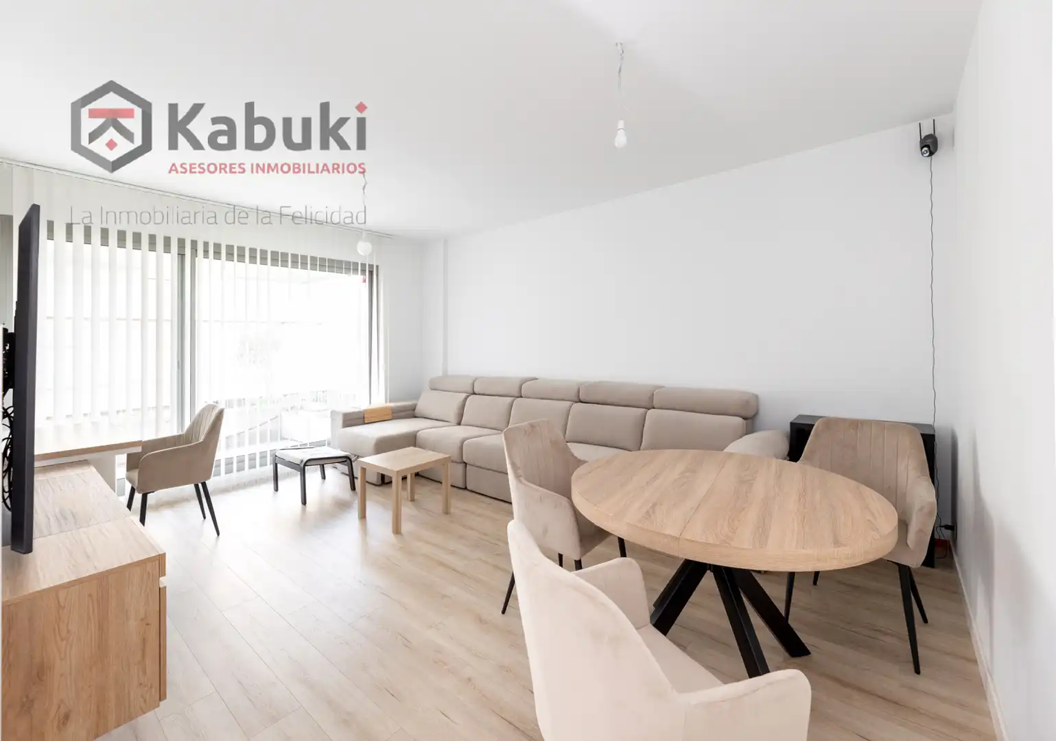 Living room of Flat for sale in Granada  with Private garden, Terrace and Storage room