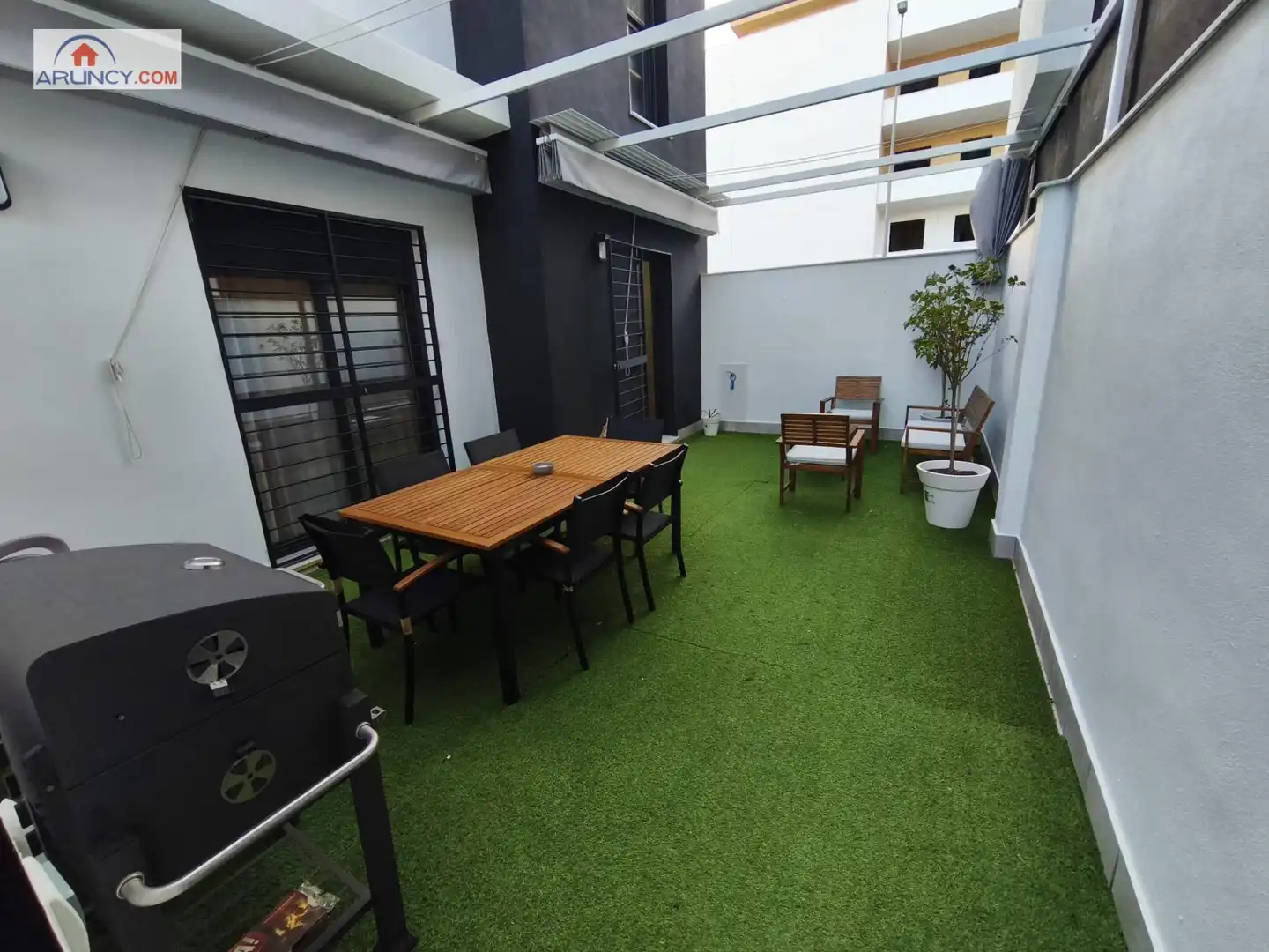 Terraced house with pool to rent in San José de la Rinconada