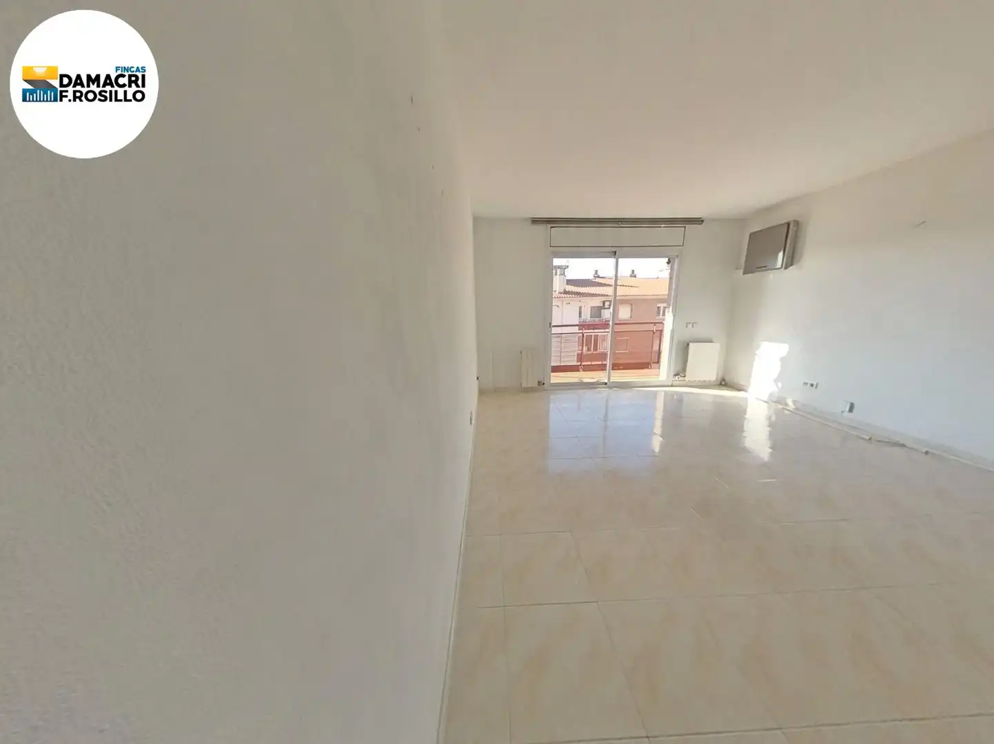 Piso en venta en de Carme Galceran, Molins de Rei