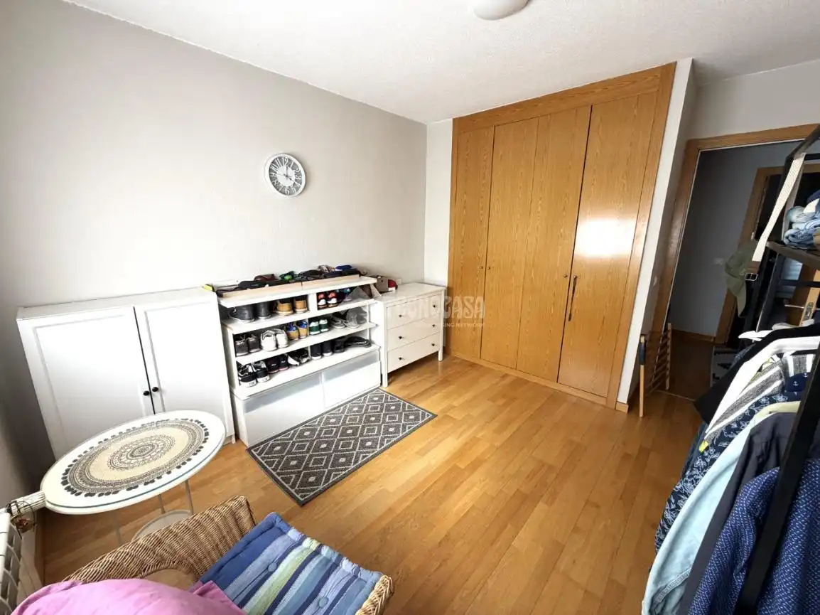 Schlafzimmer von Wohnung zum Verkauf in Villalbilla mit Privatgarten und Schwimmbad