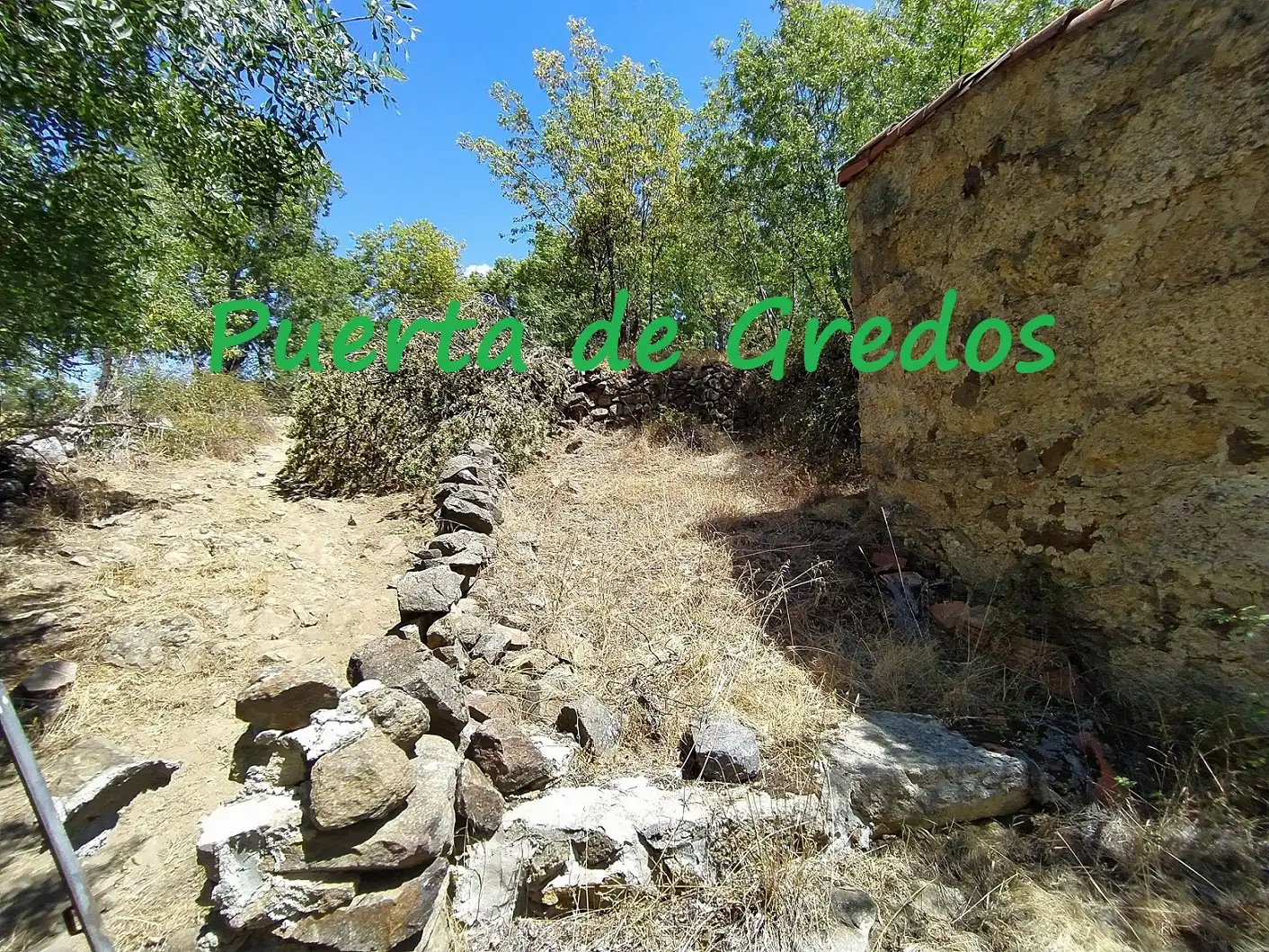 Buildings for sale in La Aldehuela 