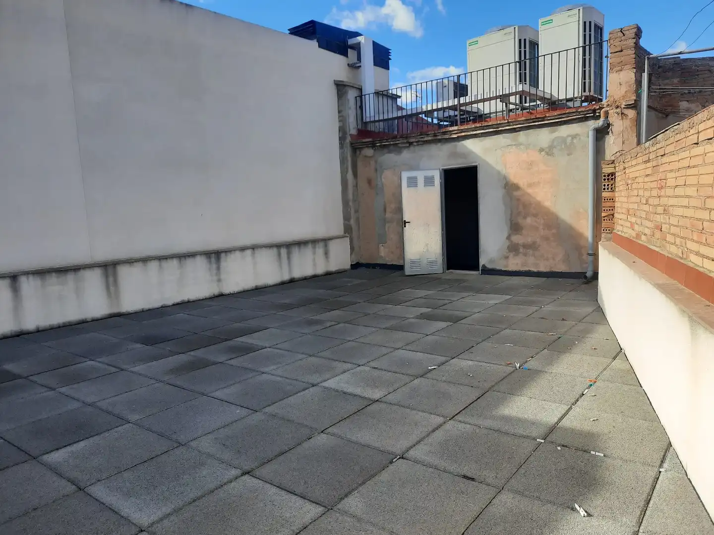 Edificio en venta en Temple