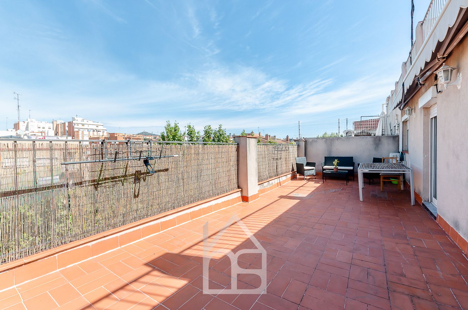 Terraza de Ático en venta en Cornellà de Llobregat con Aire acondicionado, Parquet y Terraza