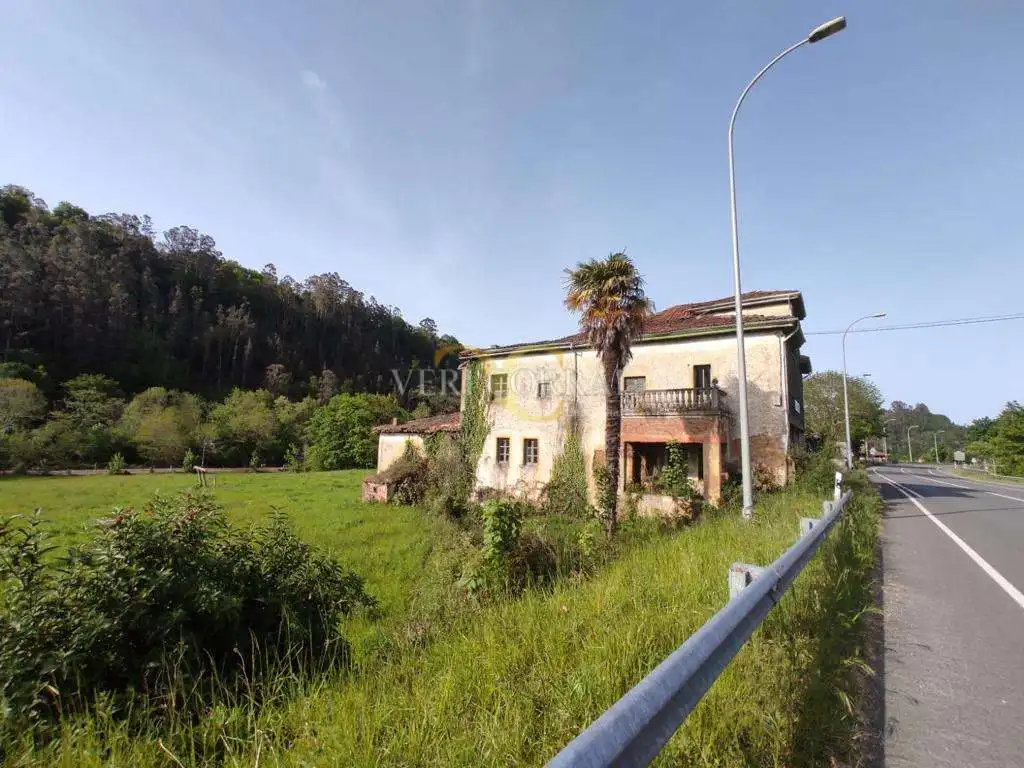 Terreno en venta en Infiesto, Piloña