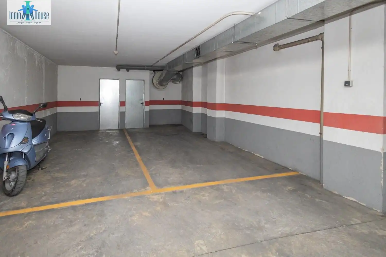 Parking de Piso en venta en Albacete con Aire acondicionado, Calefacción y Trastero