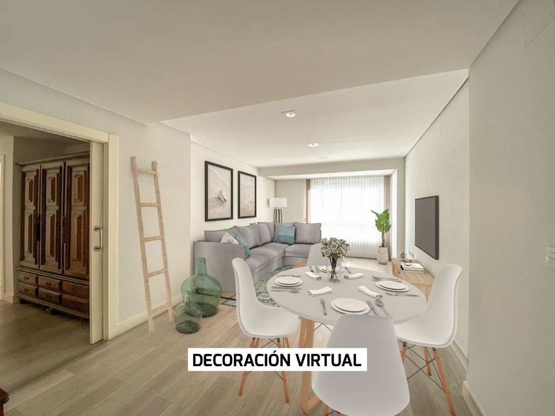 Sala d'estar de Pis en venda en Vitoria - Gasteiz amb Calefacció, Parquet i Terrassa