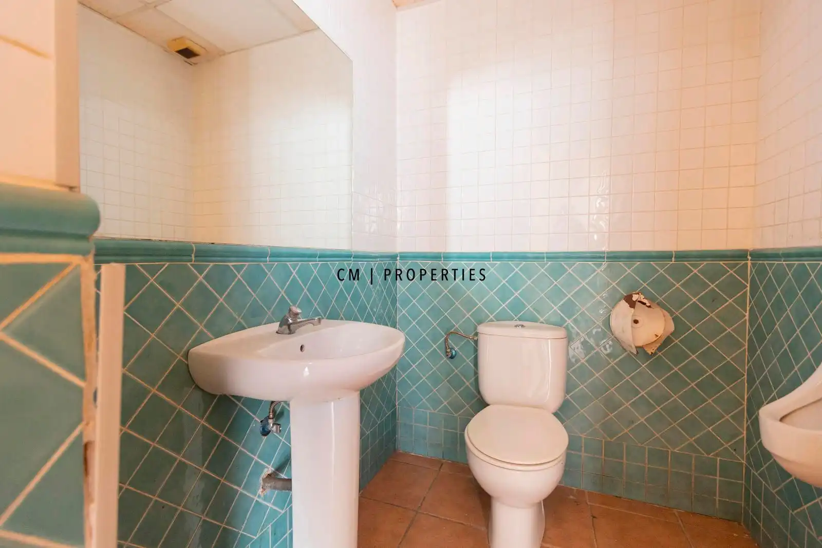 Baño de Local en venta en Valencia con Terraza