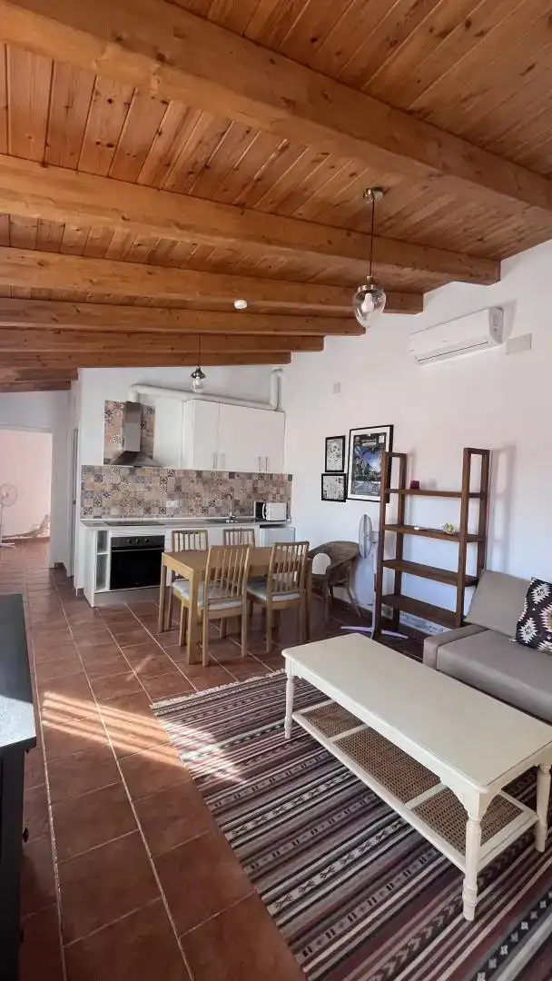 Cuina de Casa adosada en venda en Santa Marta de Magasca amb Aire condicionat, Jardí privat i Traster