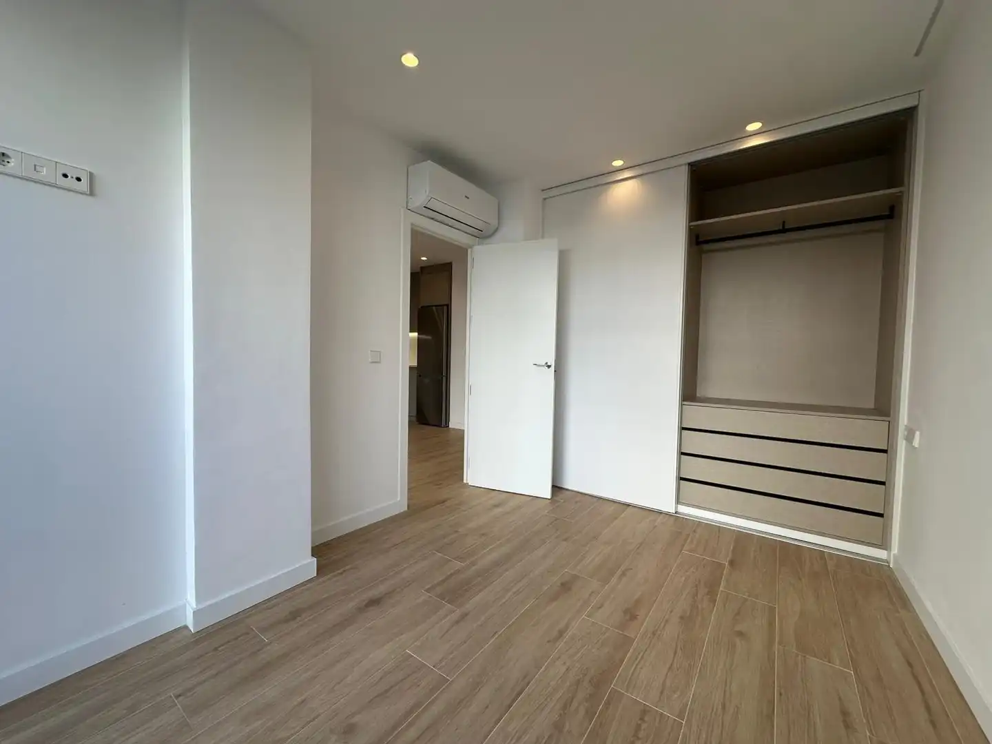 Flat with lift to rent in Avenida GENERAL PRIMO RIVERA, imagen 13