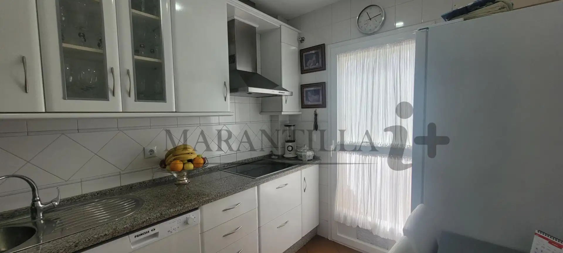 Cocina de Casa adosada en venta en Islantilla con Aire acondicionado, Calefacción y Jardín privado