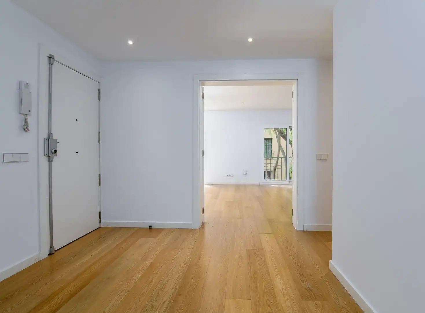 Flat with terrace for sale in BARO DE SANTA MARIA DEL S, imagen 8