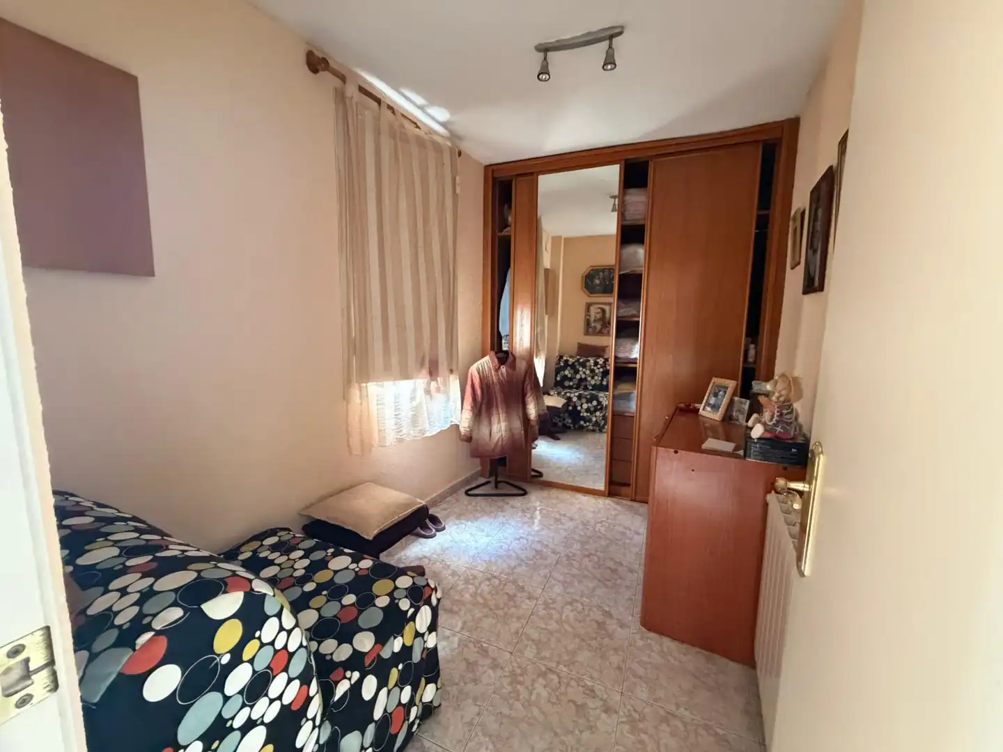 Dormitori de Casa o xalet en venda en L'Hospitalet de Llobregat amb Terrassa