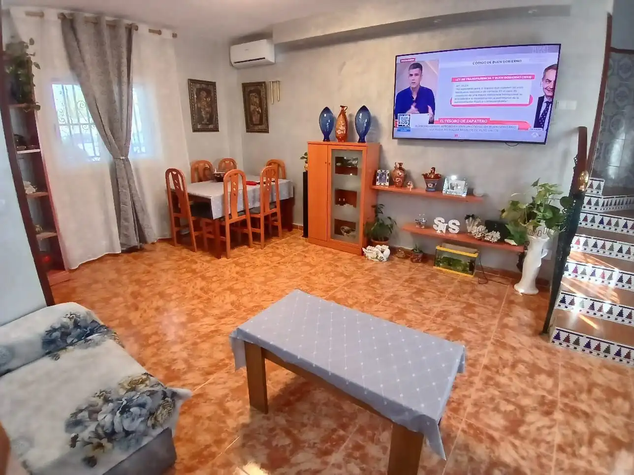Sala de estar de Finca rústica en venta en Valls con Aire acondicionado, Calefacción y Terraza
