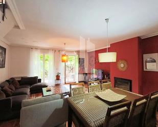 Living room of Single-family semi-detached for sale in Mozárbez  with Swimming Pool