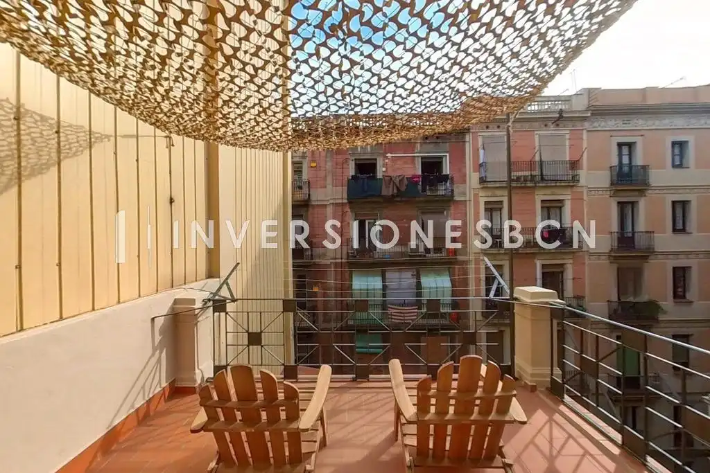 Flat for rent in Calle TRAFALGAR, Sant Pere, Sta. Caterina i la Ribera